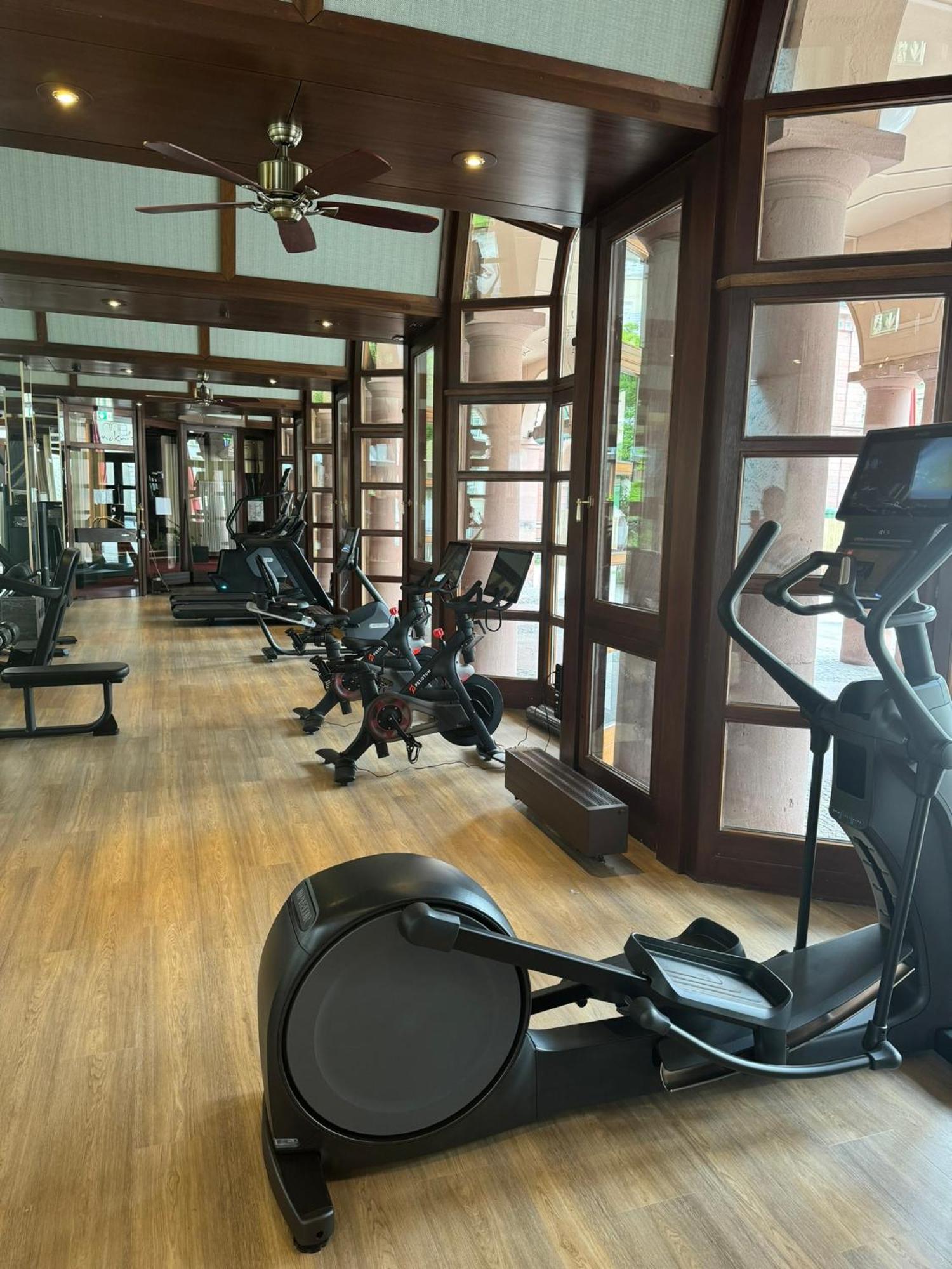 Mokni'S Palais Hotel & Spa Bad Wildbad Eksteriør bilde