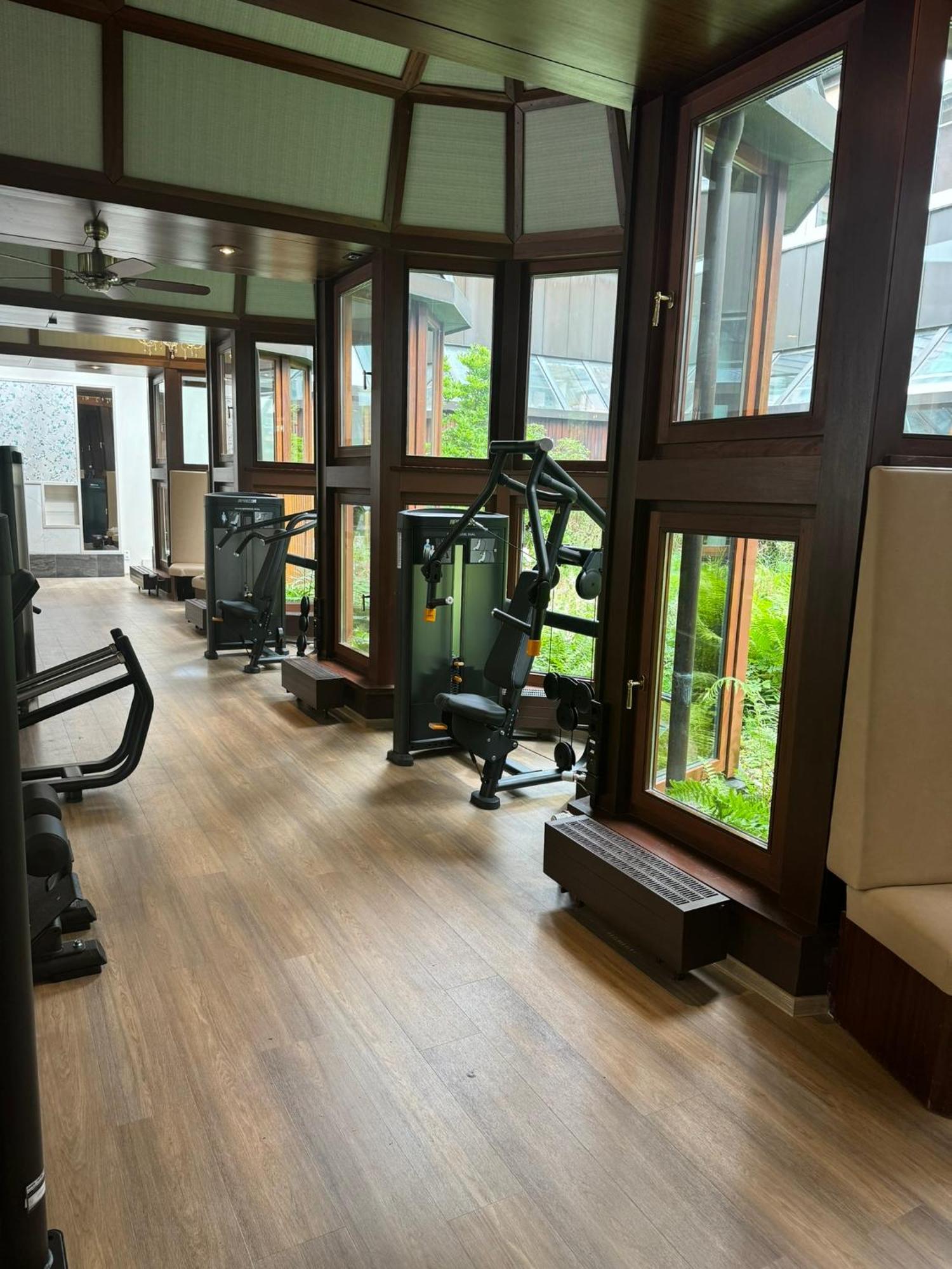 Mokni'S Palais Hotel & Spa Bad Wildbad Eksteriør bilde