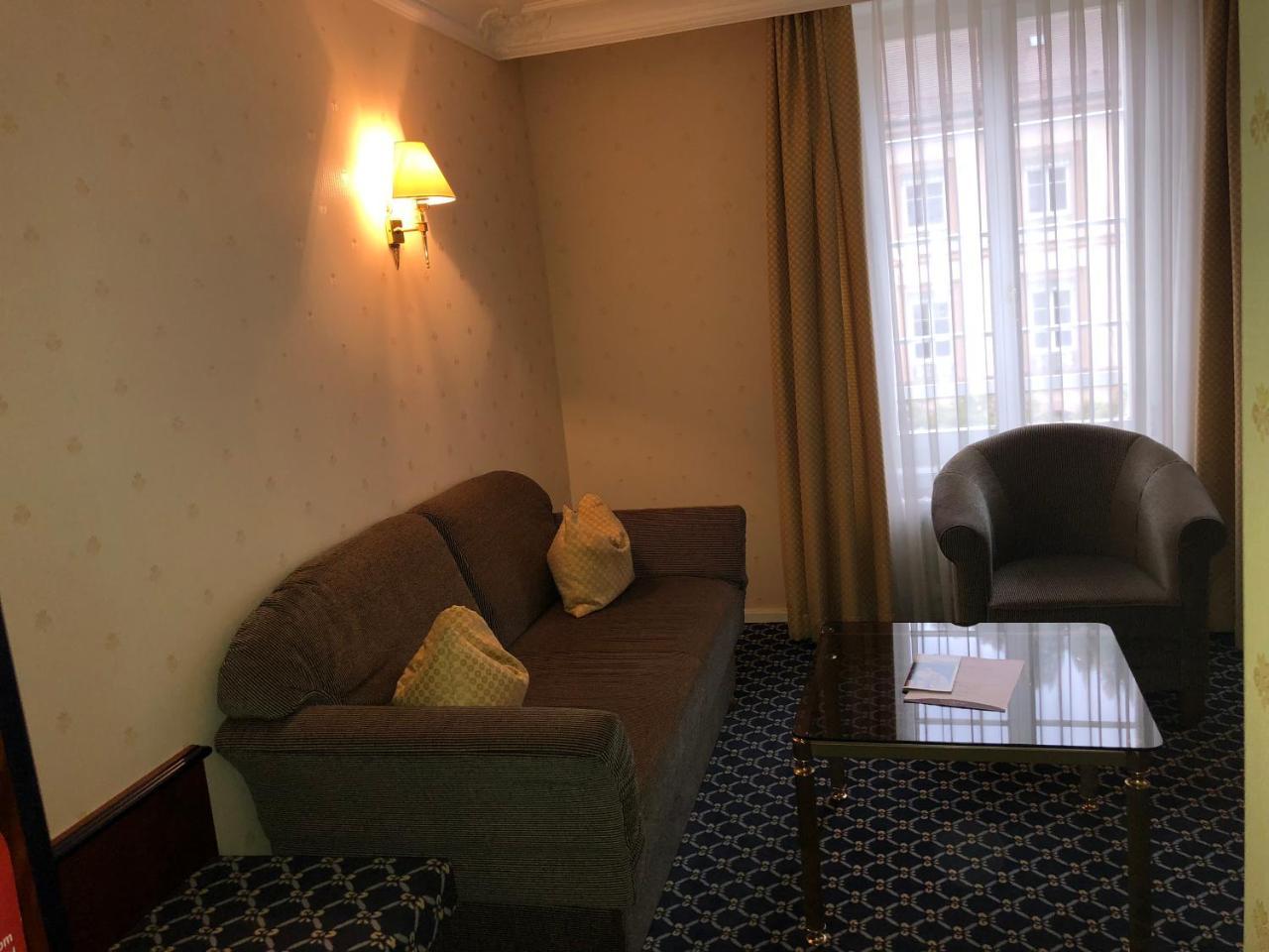 Mokni'S Palais Hotel & Spa Bad Wildbad Eksteriør bilde