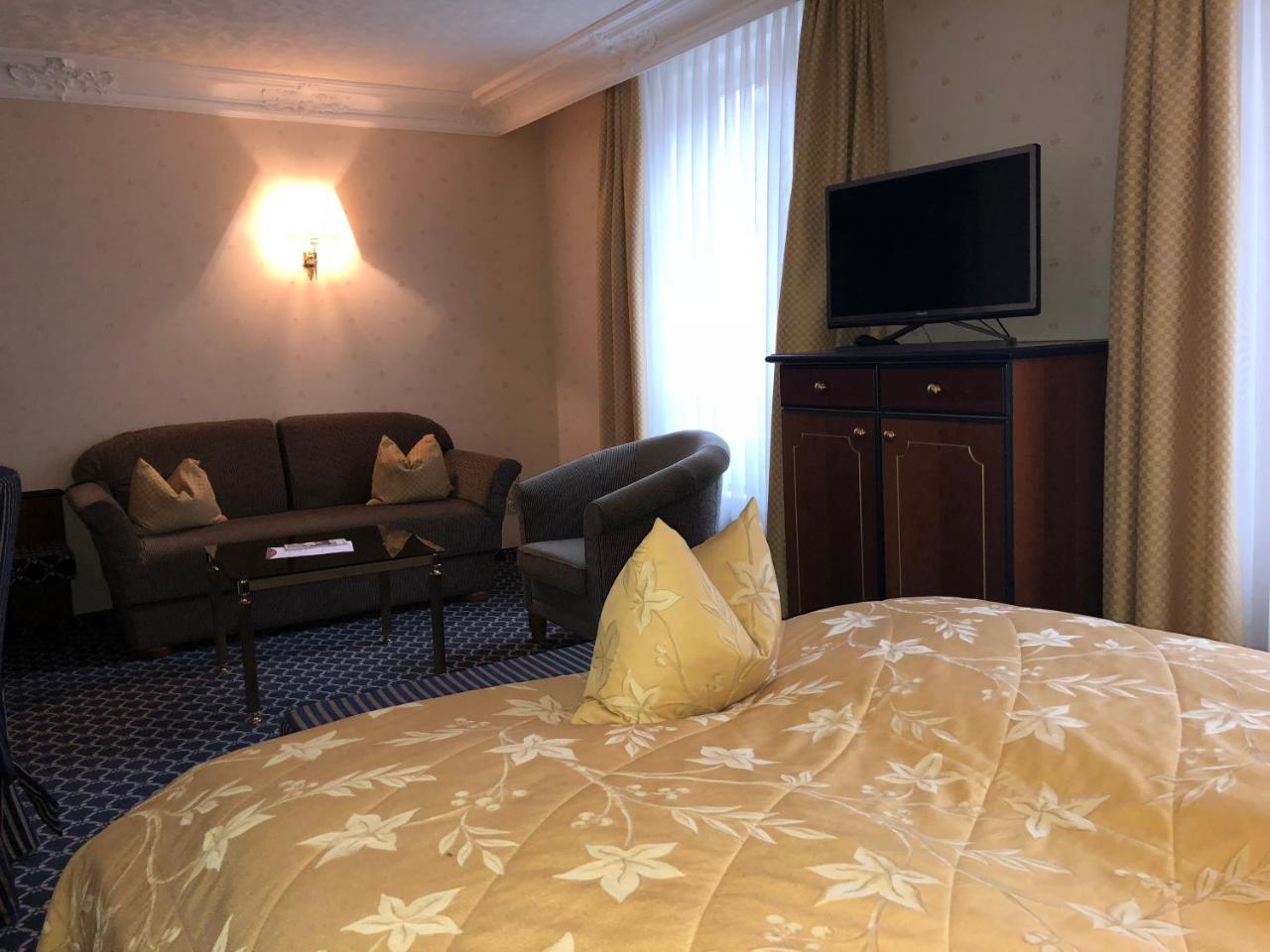 Mokni'S Palais Hotel & Spa Bad Wildbad Eksteriør bilde